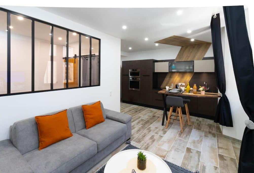 Appartement Le Papillon à Aubenas Extérieur photo